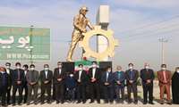 بازدید از شهرک صنعتی برازجان و رونمایی از تندیس جهادگران صنعت